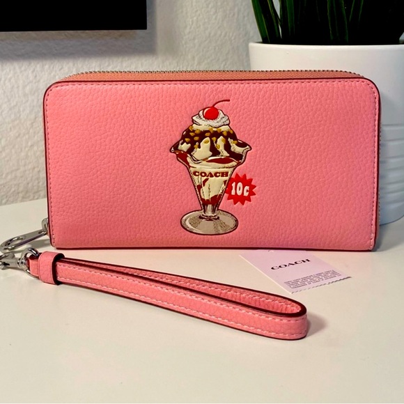 Coach Handbags - Coach Sundae Ice Cream Leather Long Zip Wallet/Wristlet LIKE NEW